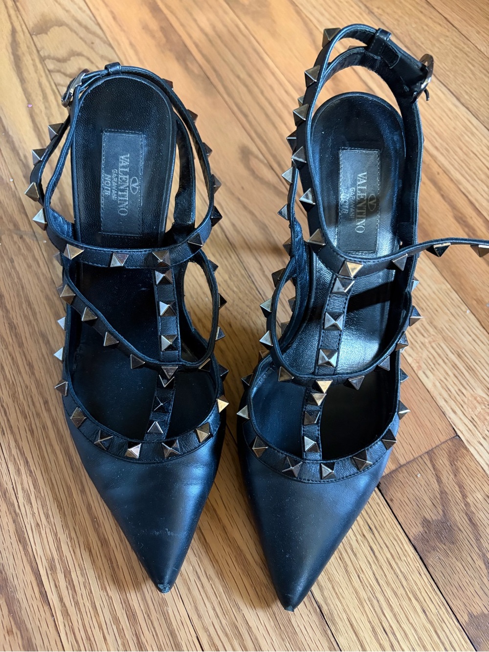 Valentino Garavani Noir Black Leather Rockstuds